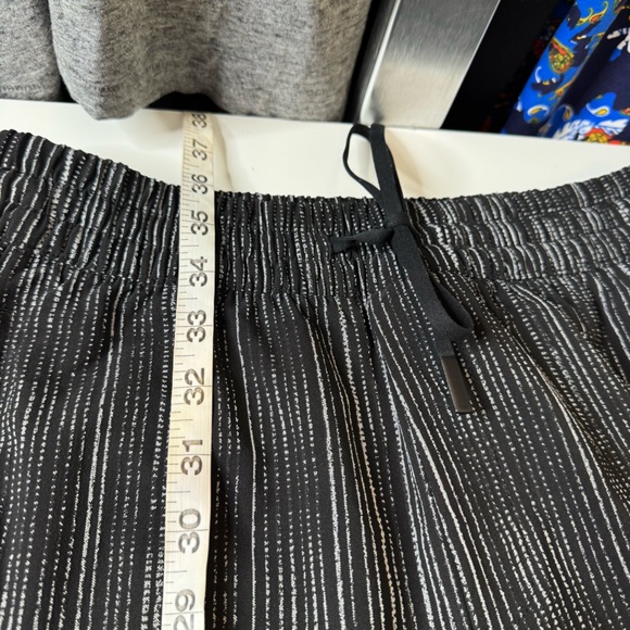 ATHLETA Arrival Pants size 6 Relaxed Versatile *360-Stretch - Picture 9 of 12